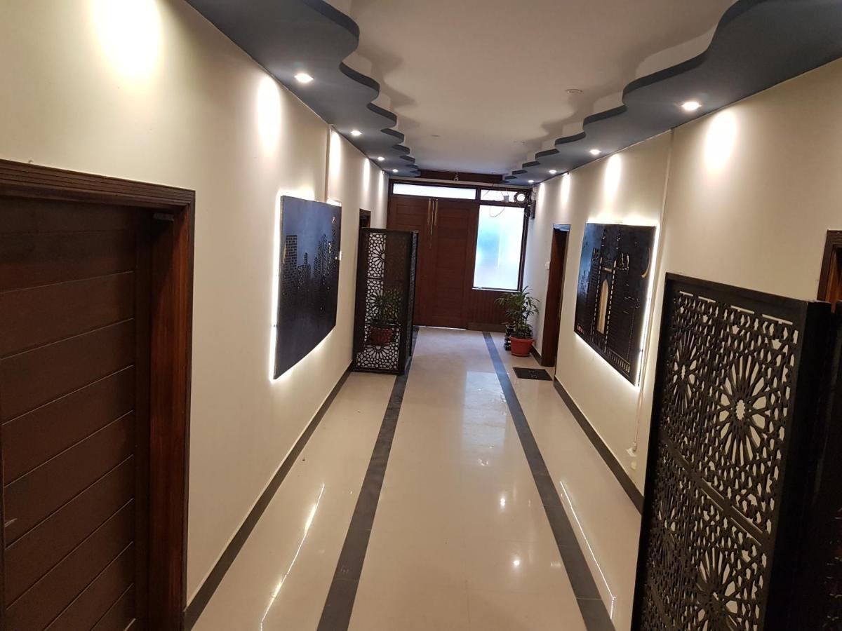 Republika Urban Daire Abbottabad Dış mekan fotoğraf