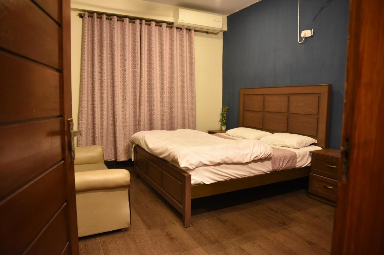 Republika Urban Daire Abbottabad Dış mekan fotoğraf